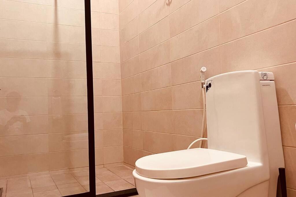 One Guest Place 2Bhk Apartments Near The Beach Muscat Exterior photo